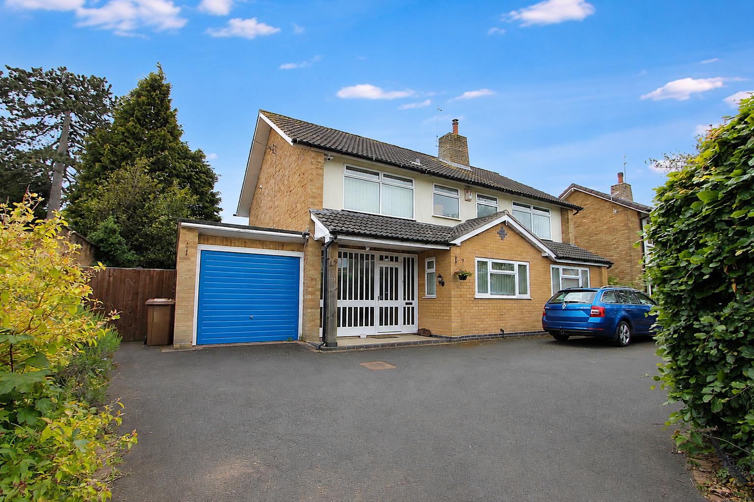 4 bed property in Habberley Road, Kidderminster